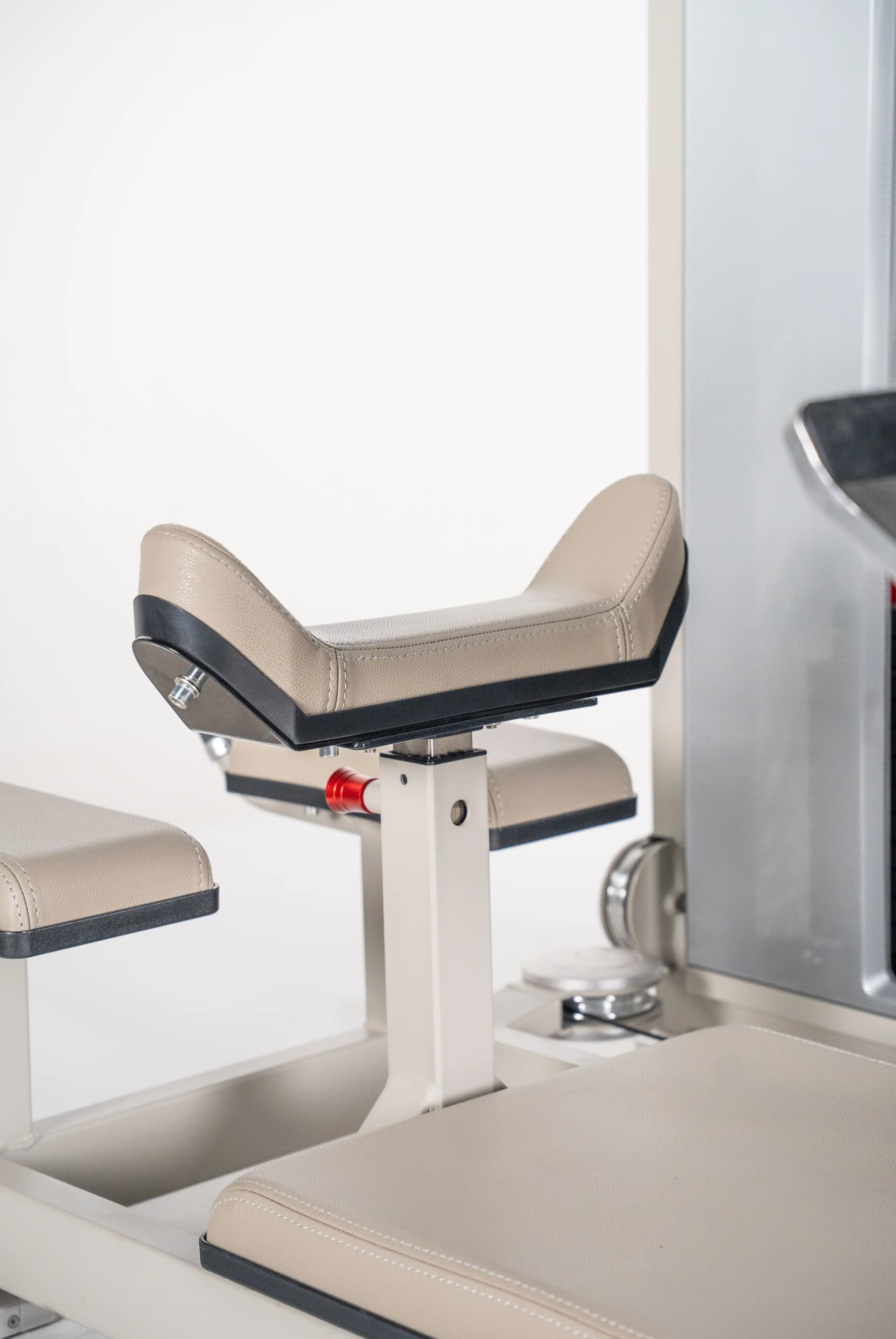 Prone Glute Machine — RealleaderUSA Indonesia — view 10