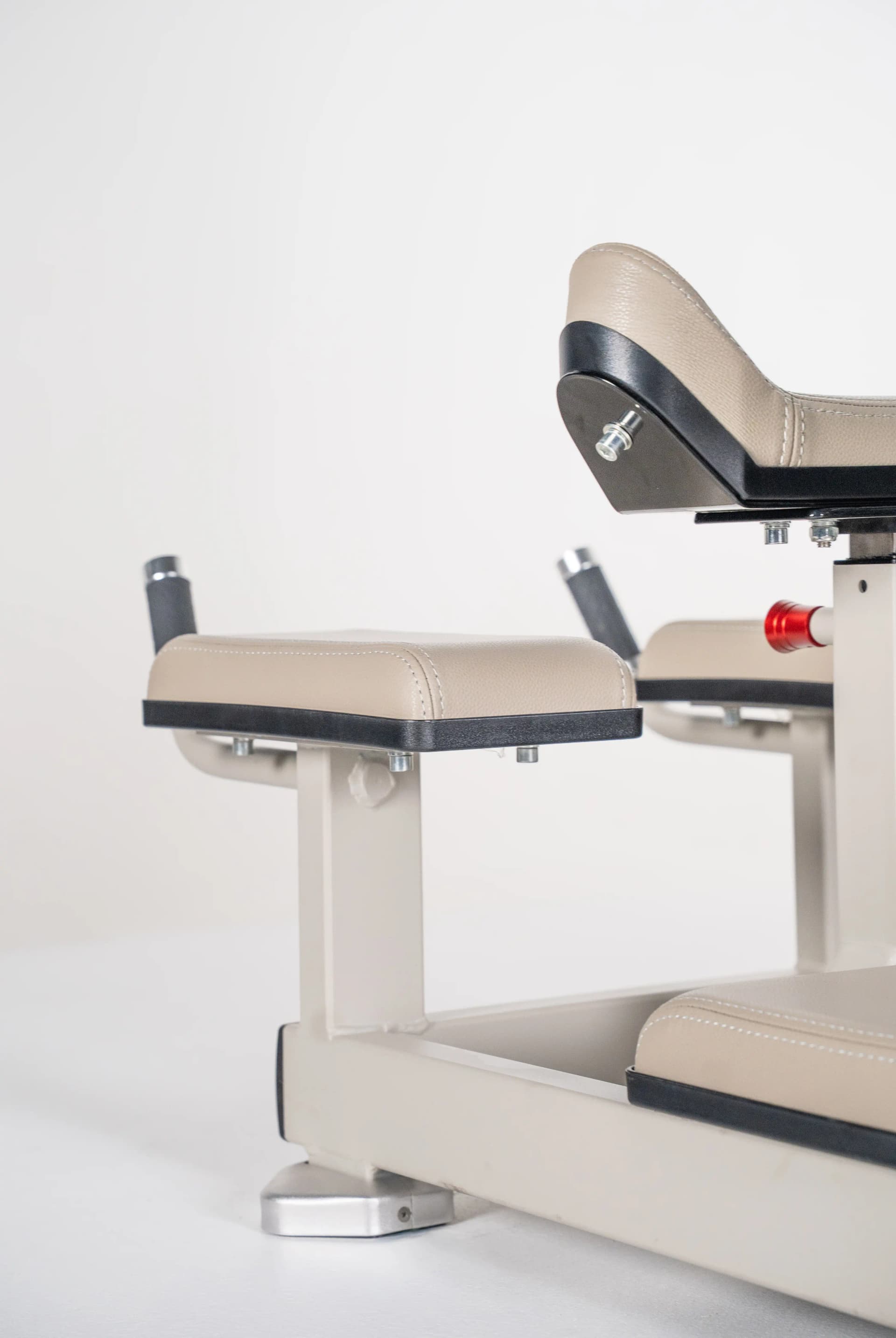 Prone Glute Machine — RealleaderUSA Indonesia — view 9